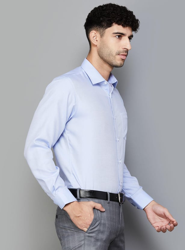 VAN HEUSEN Men Solid Slim Fit Formal Shirt