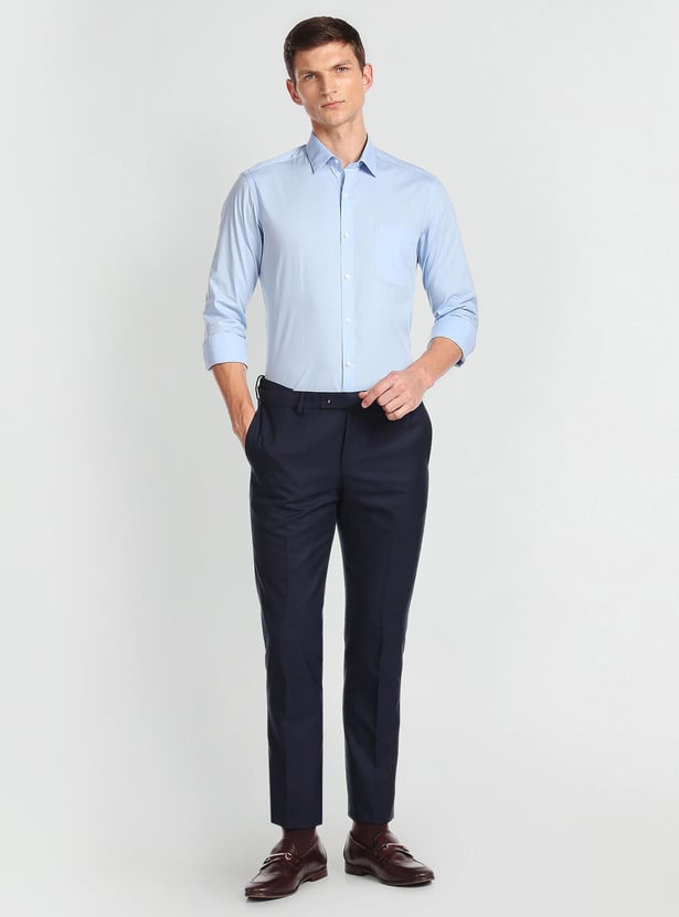 ARROW Men Solid Slim Fit Formal Trousers