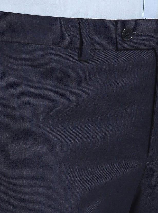 ARROW Men Solid Slim Fit Formal Trousers