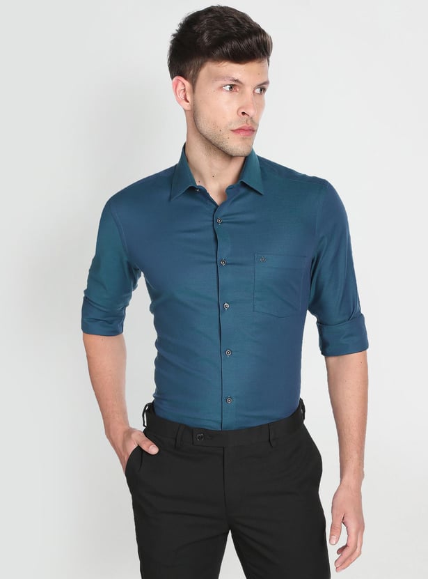 ARROW Men Textured Manhattan Formal Shirt (Slim)