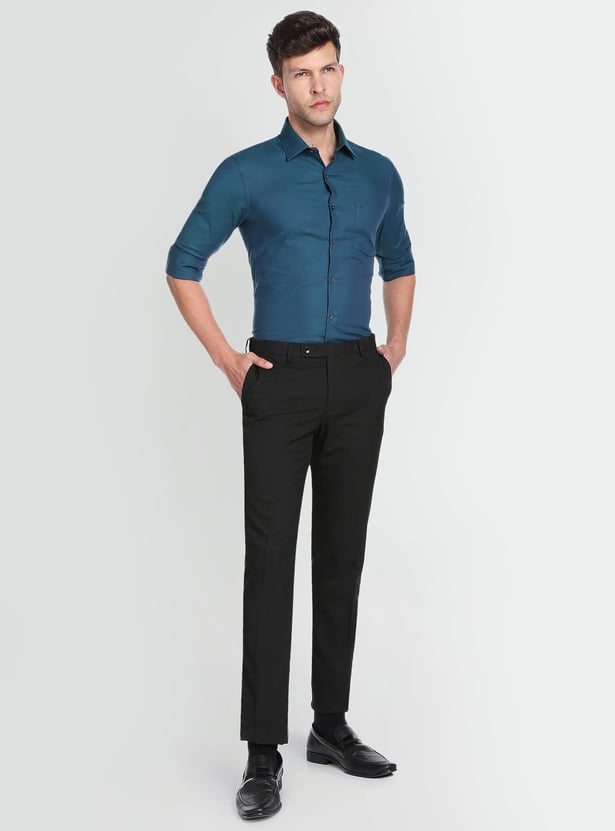 ARROW Men Textured Manhattan Formal Shirt (Slim)