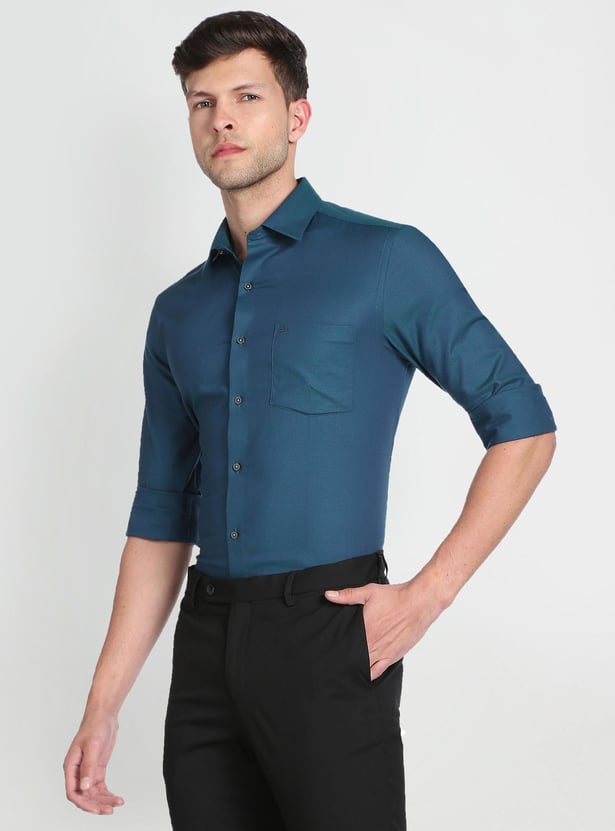 ARROW Men Textured Manhattan Formal Shirt (Slim)