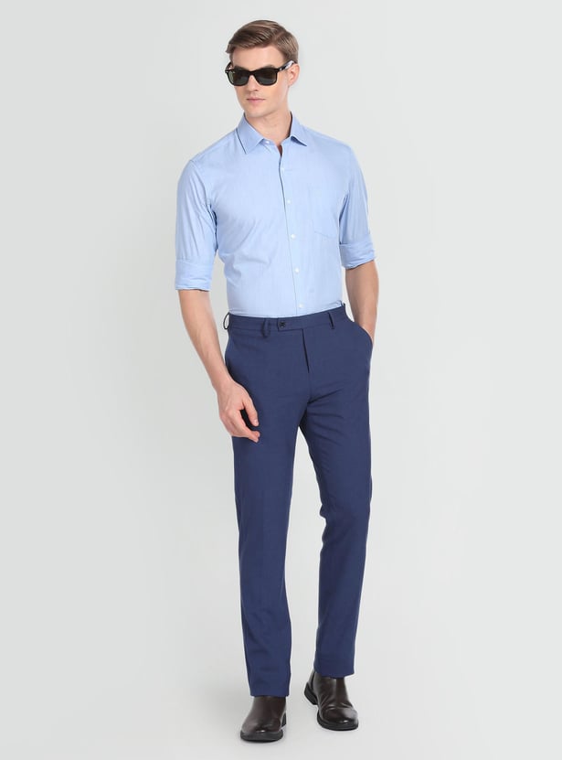 ARROW Men Solid Manhattan Slim Fit Formal Shirt