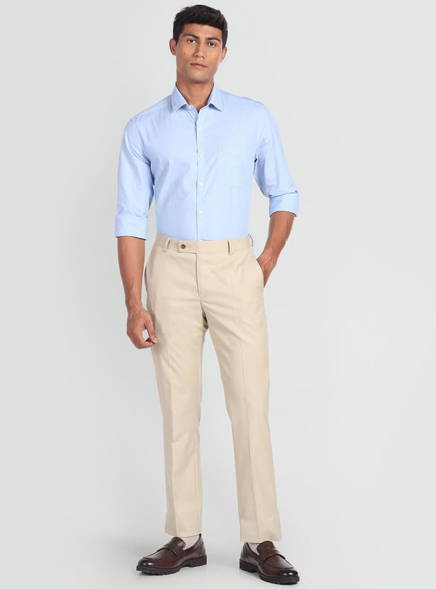 ARROW Men Solid Manhattan Formal Shirt (Slim)