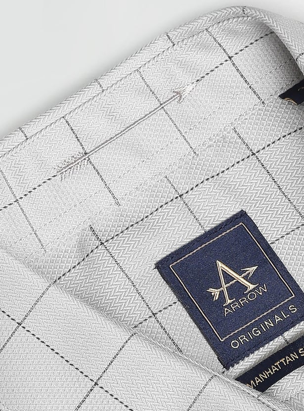 ARROW Men Checked Slim Fit Formal Shirt