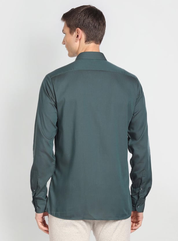 ARROW Men Solid Slim Fit Formal Shirt