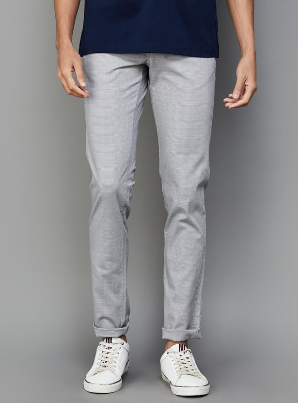 VH SPORTS Men Checked Slim Straight Casual Trousers