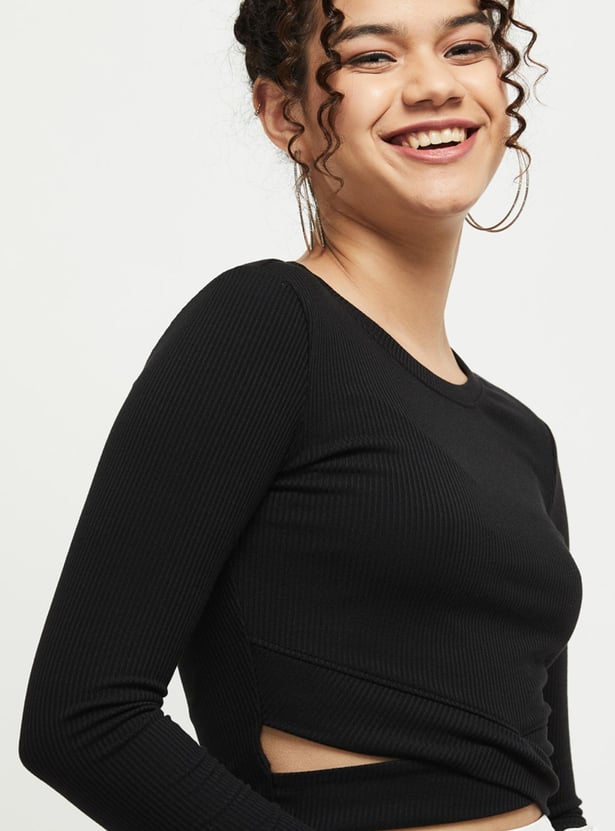 Women Textured Crop T-shirt
