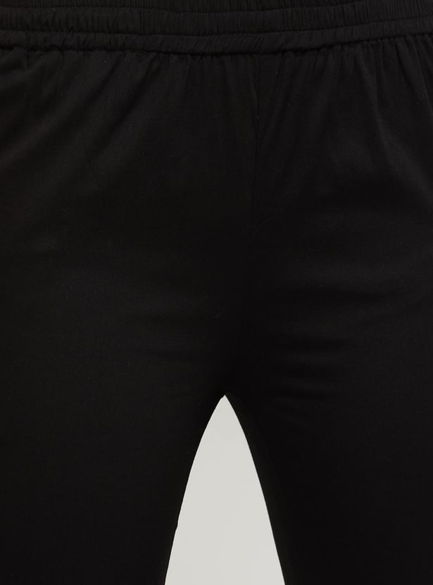 Women Solid Cropped Straight Pants