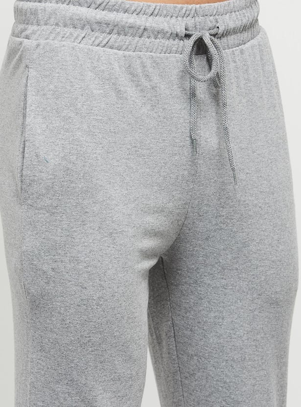 Men Printed Crew Neck T-Shirt With Solid Pyjama Pants