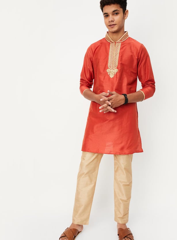 Boys Embroidered Kurta and Pyjama Set