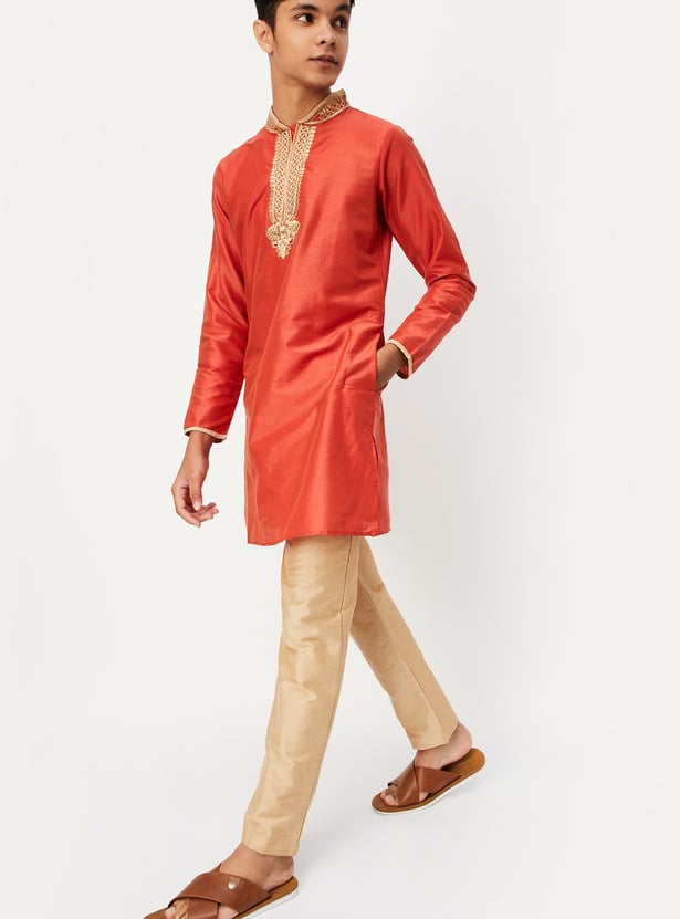 Boys Embroidered Kurta and Pyjama Set