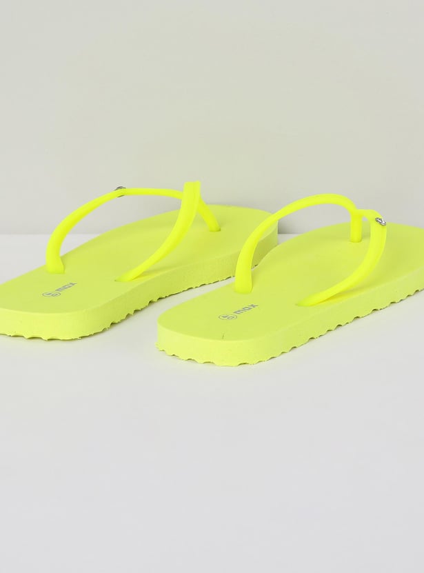 Women Solid V Strap Flip Flops