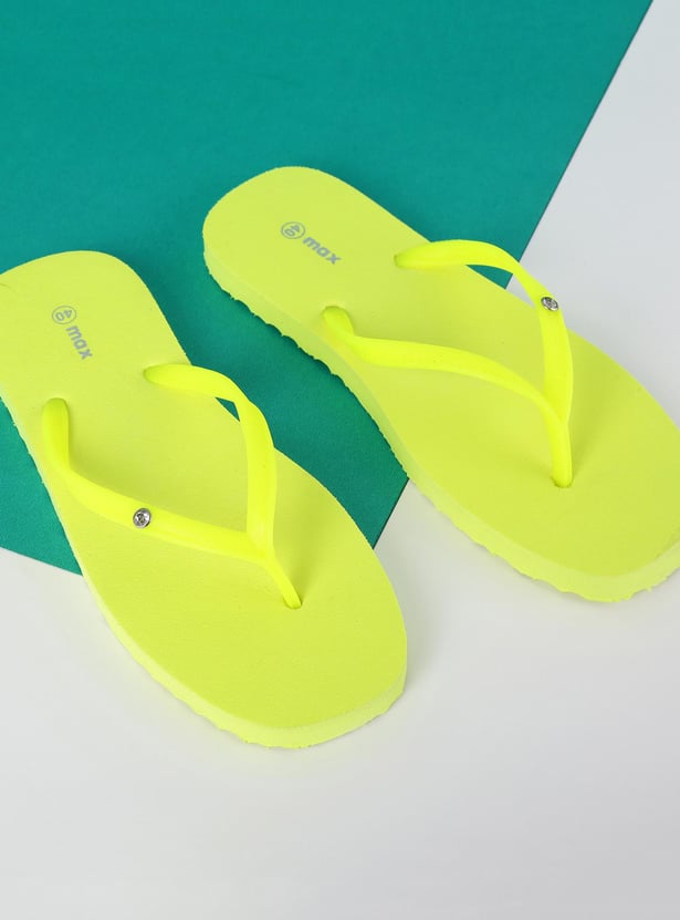 Women Solid V Strap Flip Flops