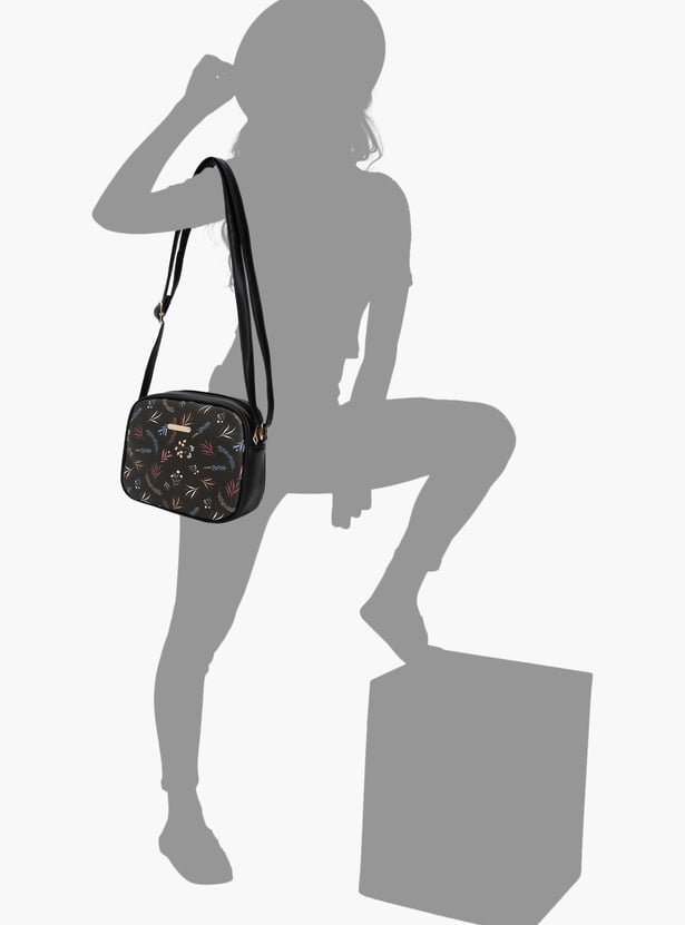 Women Printed Zip Sling Bag