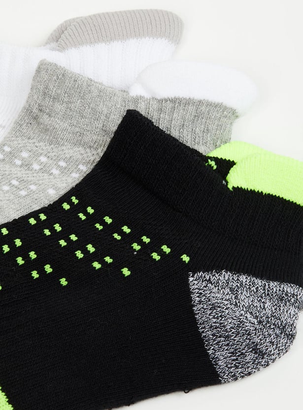 Boys Colourblocked Ankle-Length Socks - Pack of 3