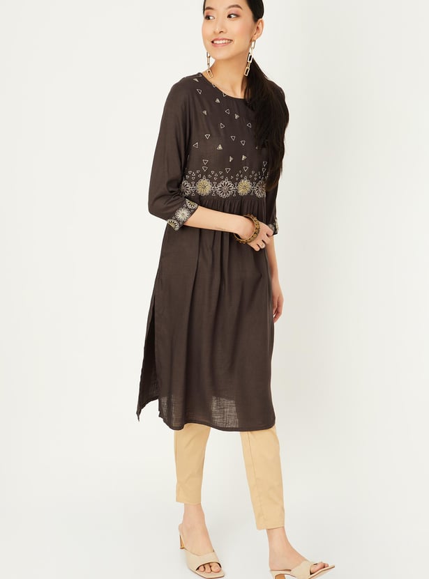 Women Embroidered Straight Kurta