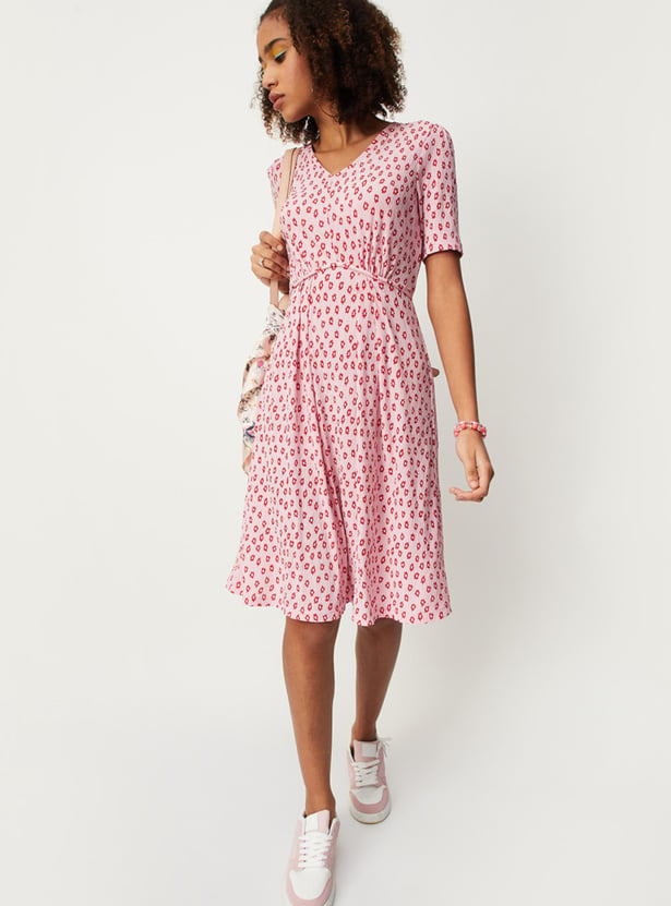 Buy Women Floral Printed A-Line Dress Online at just Rs. 999.0 -  1000012282948 | Max Fashion