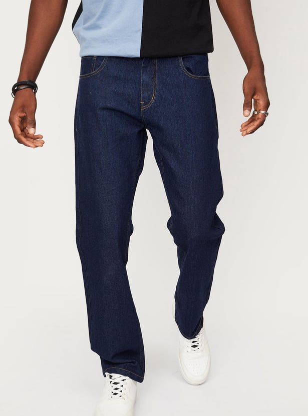 Men Solid Regular Fit Jeans