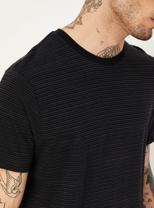 Men Striped Knit T-shirt with Pocket