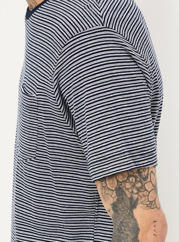 Men Striped Knit T-shirt with Pocket