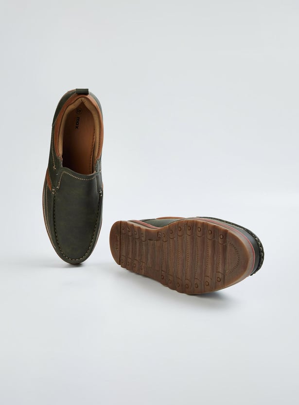Men Colourblock Saddle Moccasins