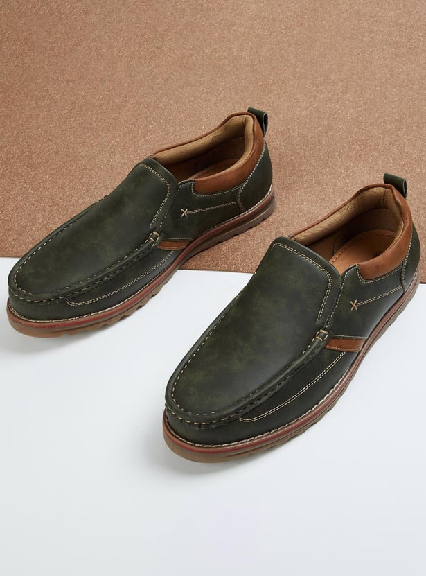 Men Colourblock Saddle Moccasins