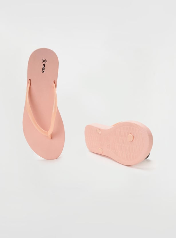 Women Solid Flip Flops