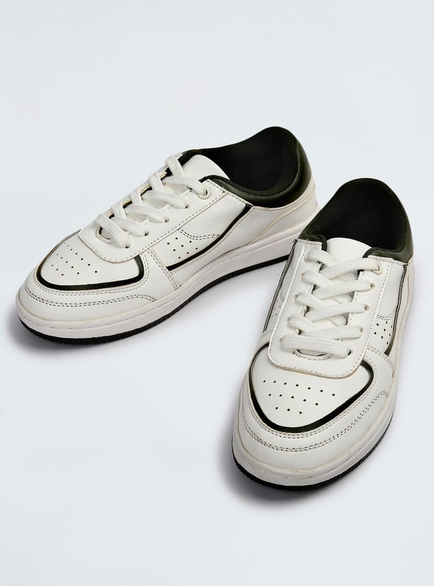 Boys Pop Detail Sneakers