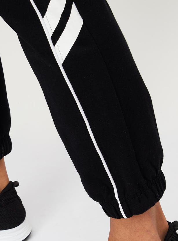 Women Athleisure Joggers with Contrast Piping