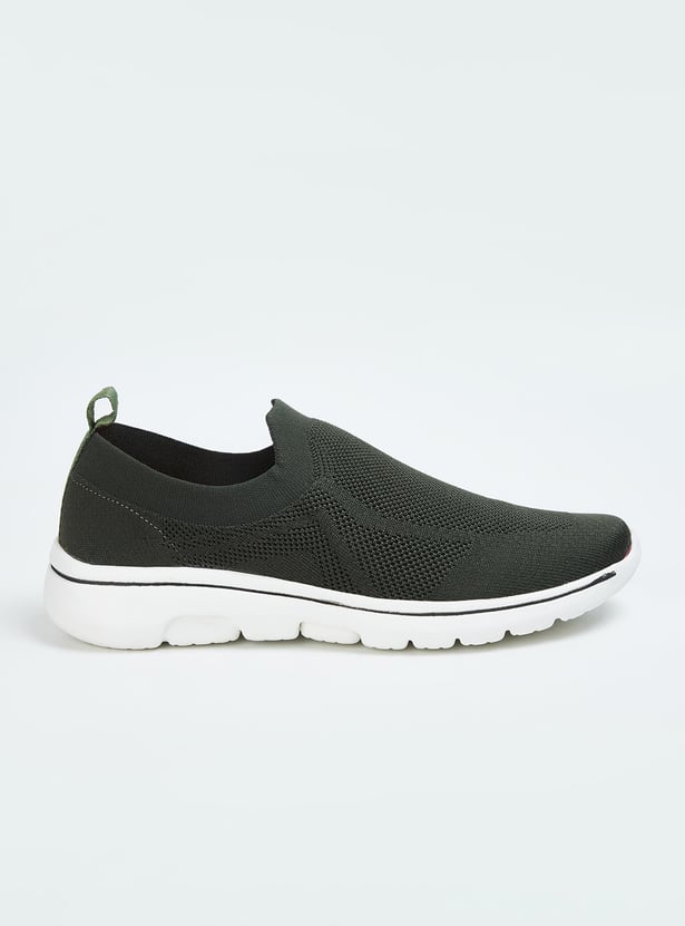 Men Knit Slip-On Sports Shoes