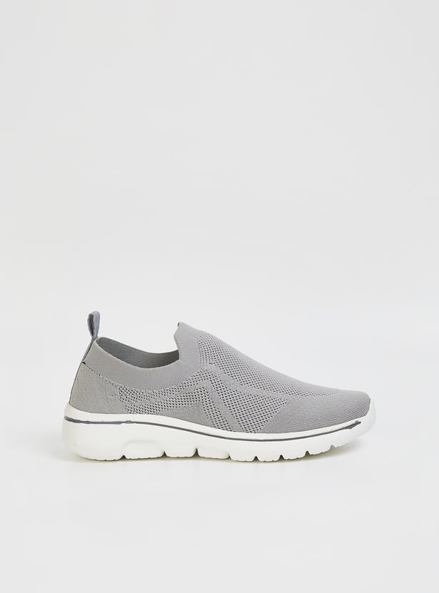 Men Knit Slip-On Sports Shoes