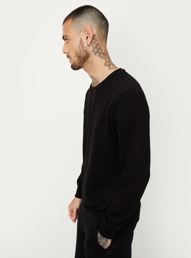 Men Embossed Athleisure Sweatshirt