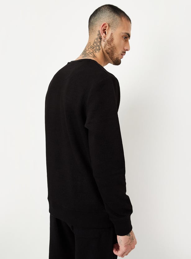 Men Embossed Athleisure Sweatshirt