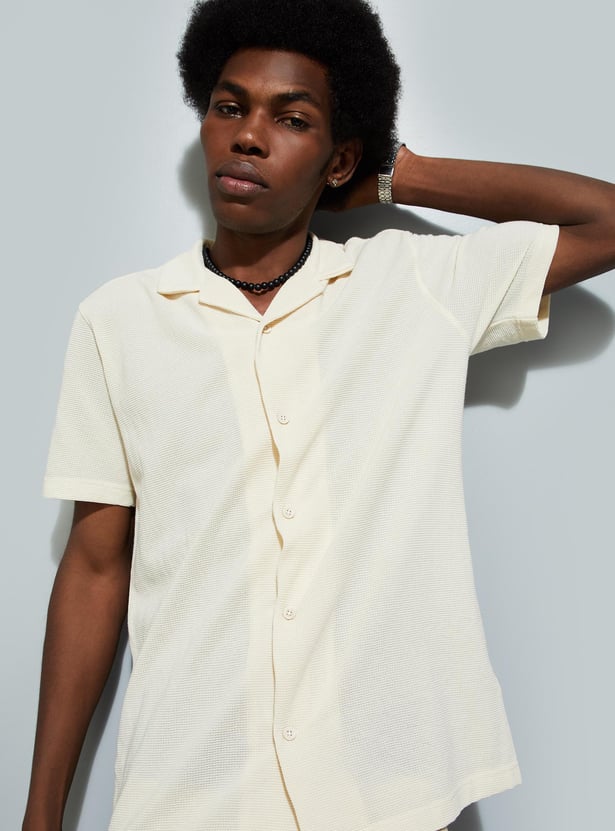 Buy URB_N Men Knitted Resort Shirt Online at just Rs. 699.0