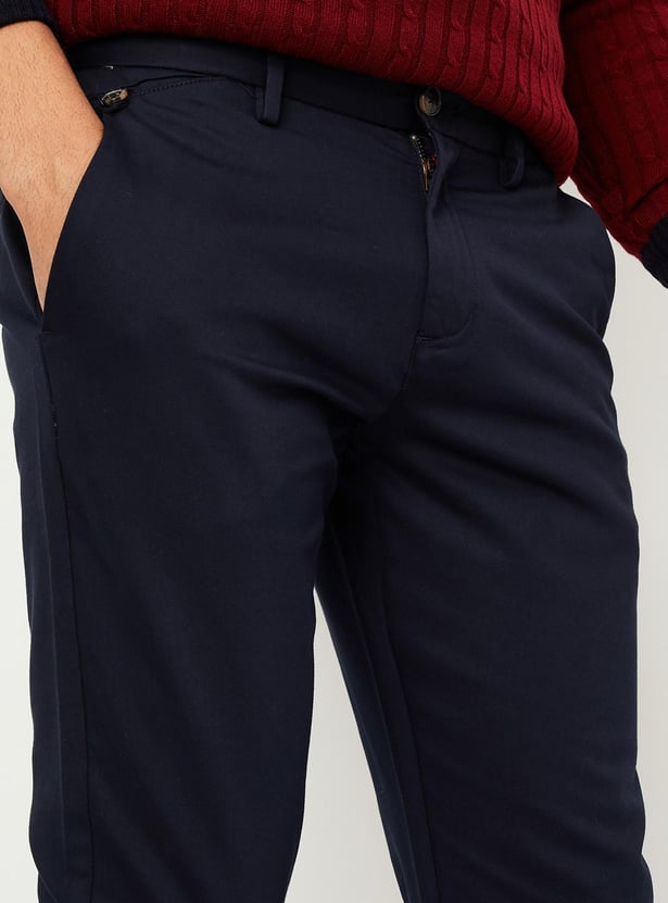 Men Solid Slim Fit Chinos