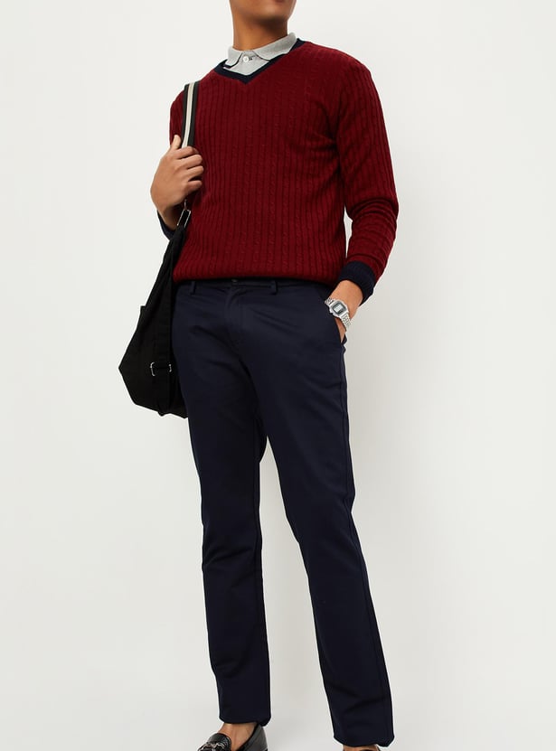 Men Solid Slim Fit Chinos