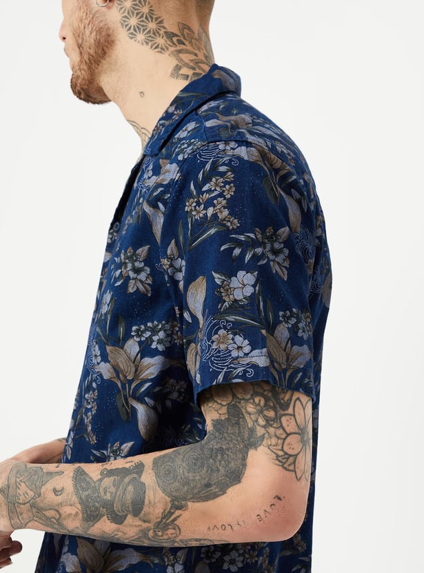Men Tropical Print Slim Fit Resort Shirt