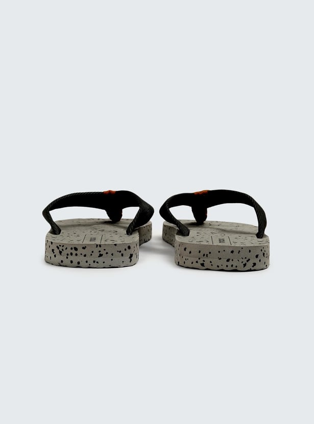 Men Printed V-Strap Slipper