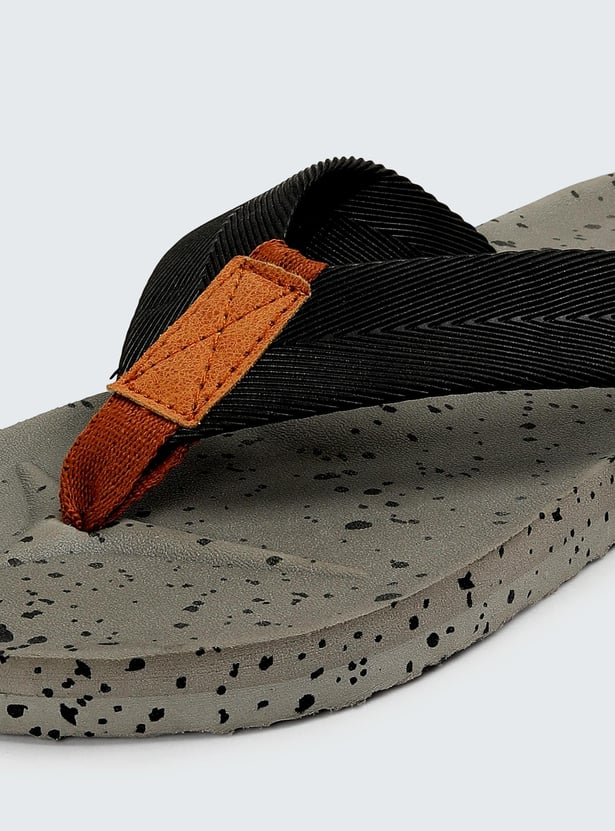 Men Printed V-Strap Slipper