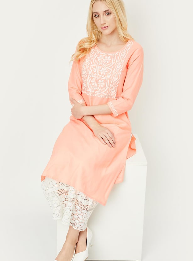 Women Chikankari Embroidered Straight Kurta