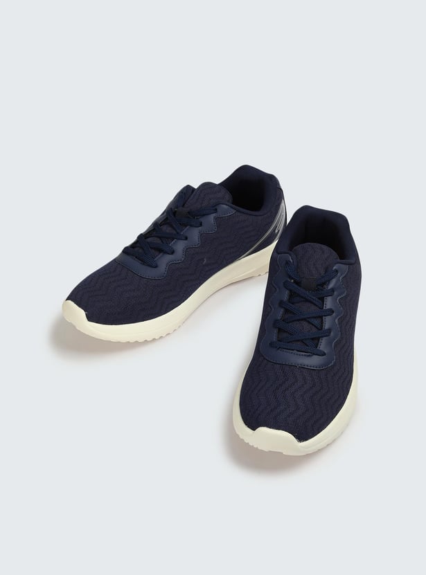 Men Mesh Lace-Up Sports Shoes