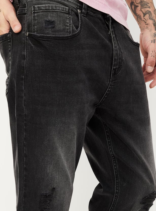 Men Stonewashed Carrot Fit Jeans