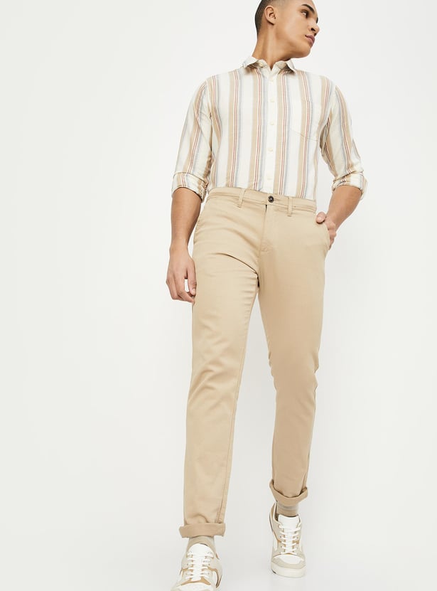Men Textured Slim Fit Stretch Chinos