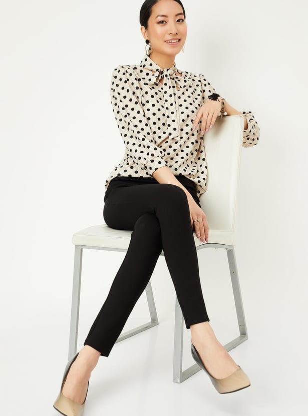 Women Solid Button Accent Treggings