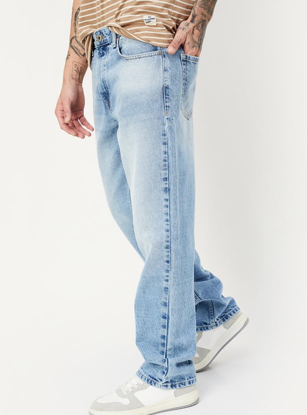 Men Washed Straight Fit Jeans