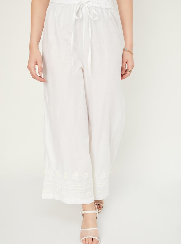 Women Embroidered Kurta Set