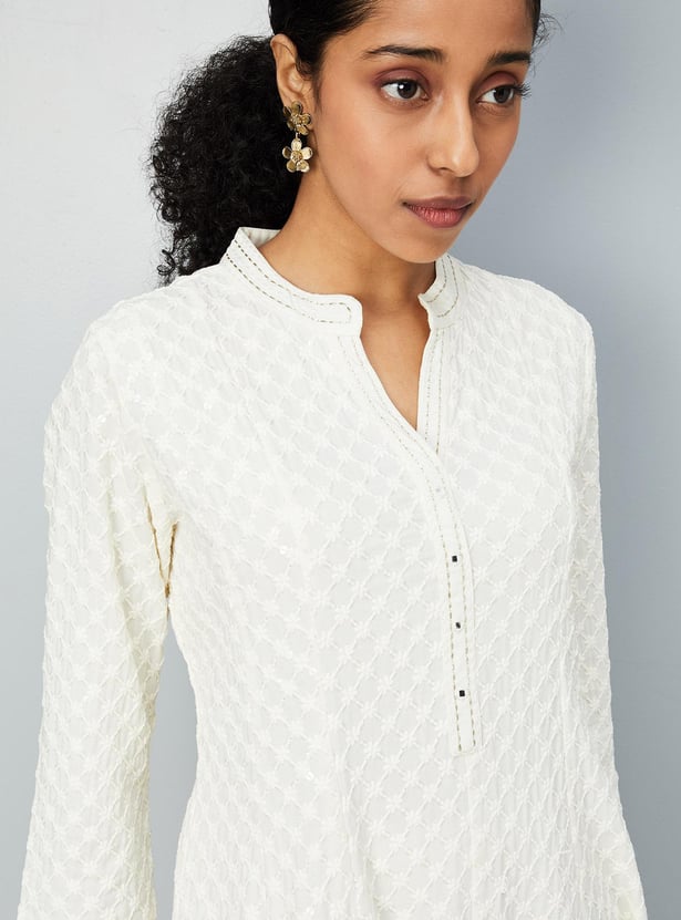 Women Embroidered Kalidar Kurta
