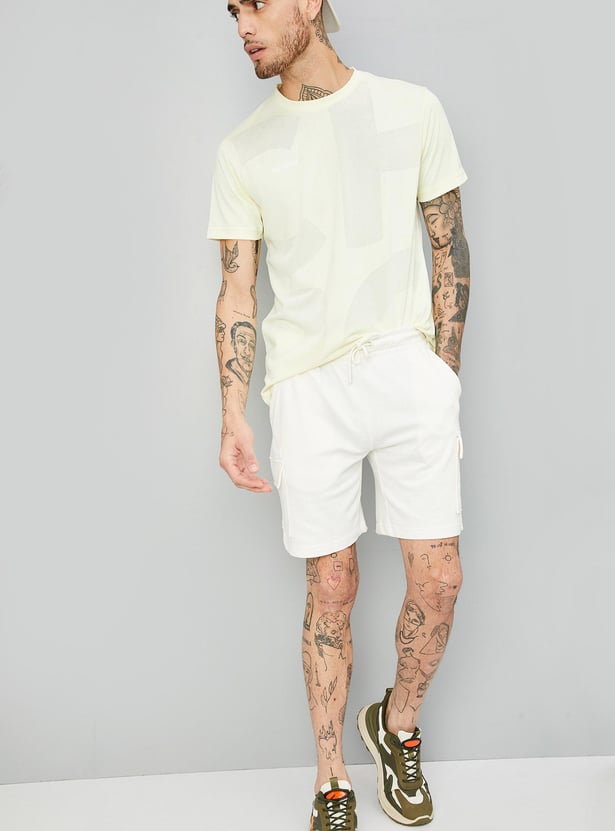 Men Solid Athleisure Cargo Shorts