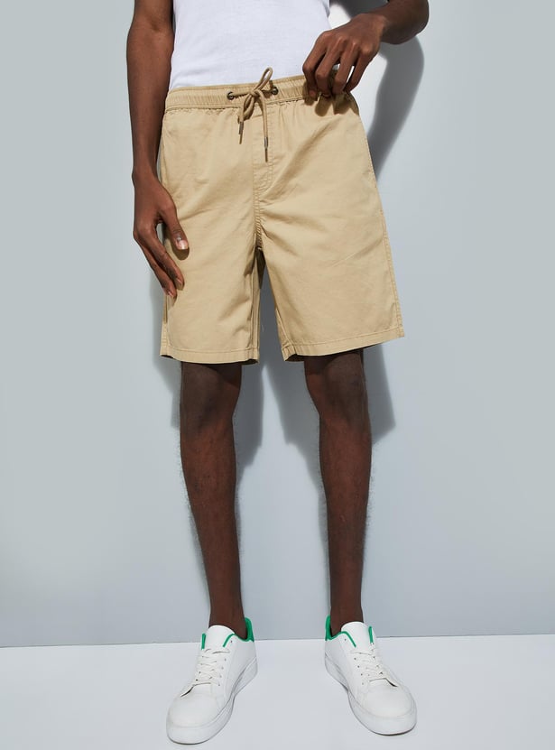 URB_N Men Slim Fit Solid Shorts